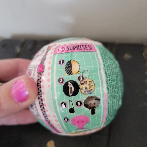 Mini LOL Surprise Doll Ball Series 1 5+ Surprises Fashion Style Toy Gift Blind - Picture 2 of 3